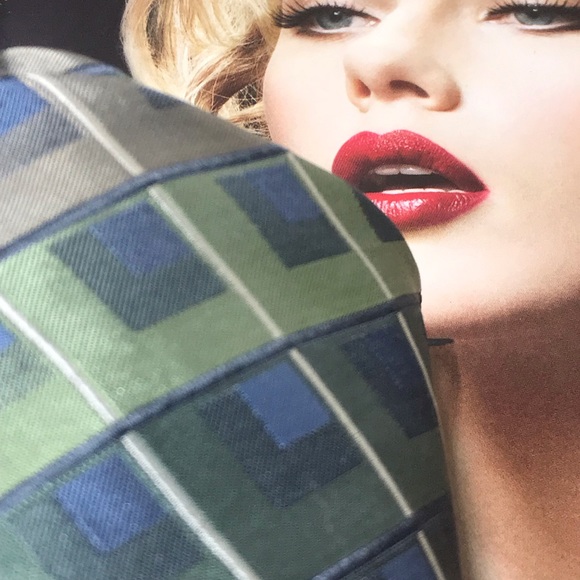 Kenneth Cole Reaction Silk Tie new! Nice!🦋 - Picture 2 of 6